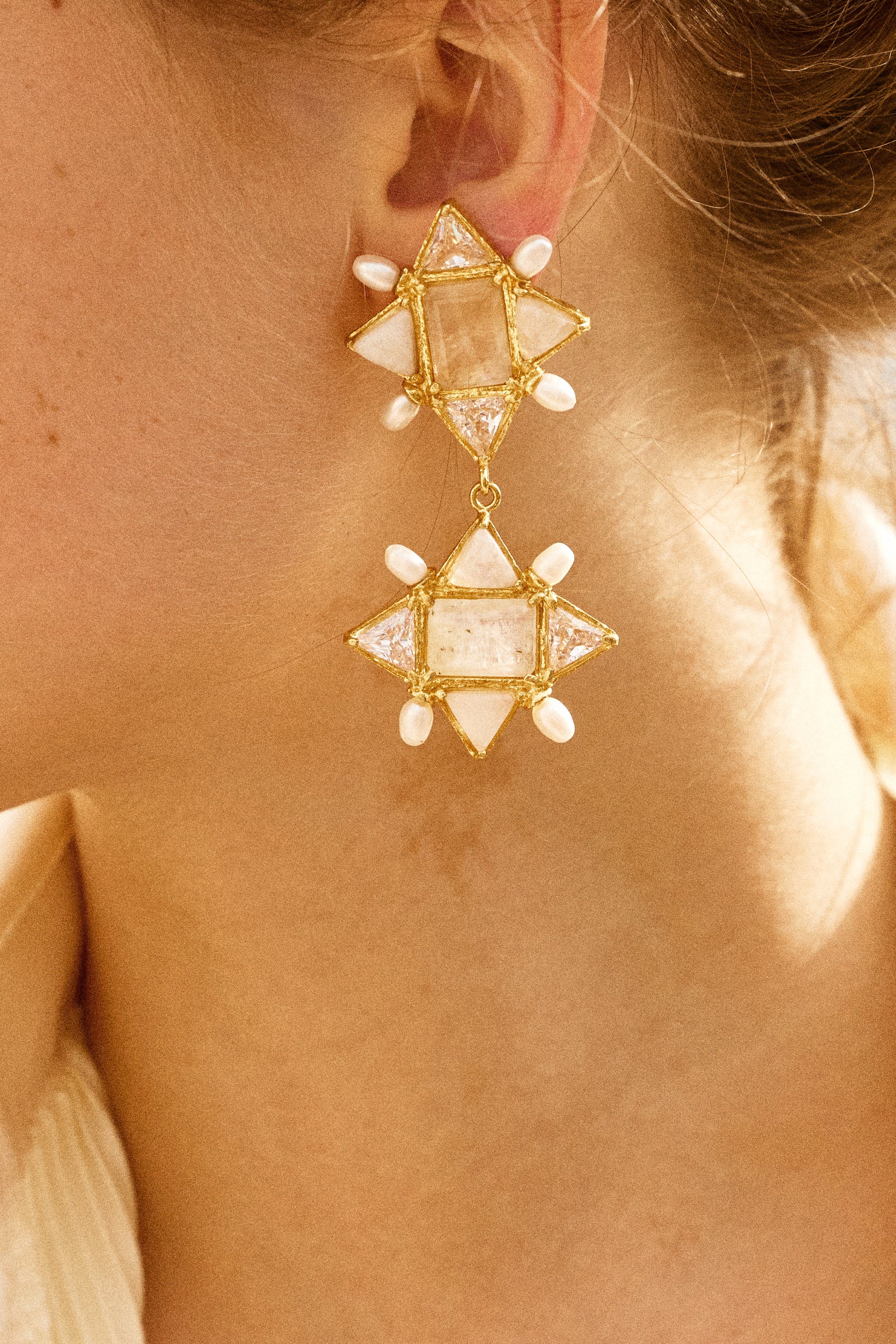 Ariadne Earrings White