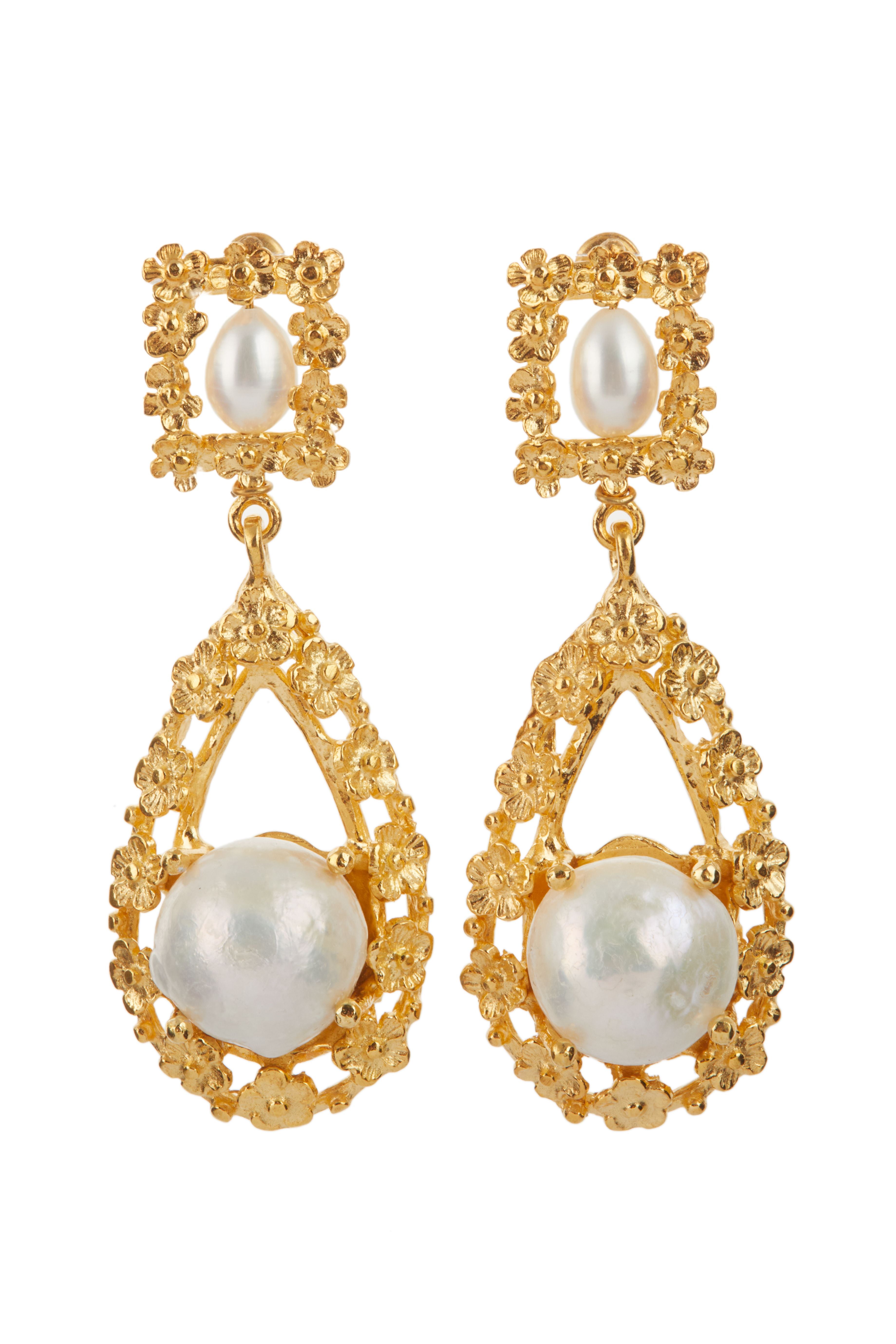 Pearl traditional store earrings